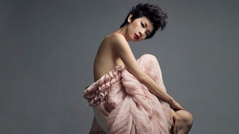 Ảnh bán nude nóng bỏng của các người mẫu