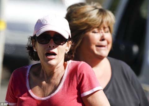 Mỹ: Thảm sát ở tiệm cắt tóc, 8 người chết