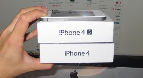 Mở hộp iPhone 4S đầu tiên về Việt Nam