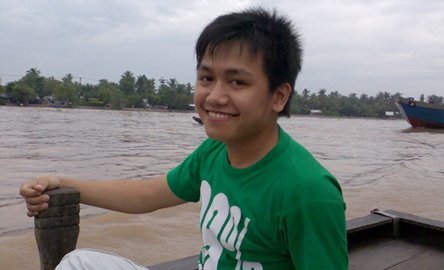 Chàng sinh viên gom sách cũ bảo vệ môi trường