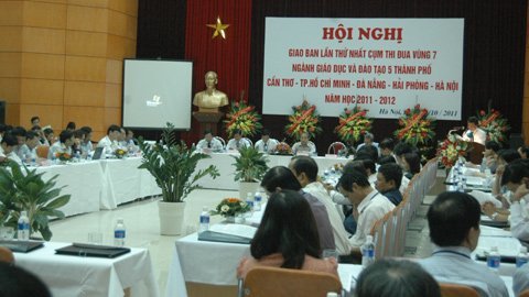 'Nhà trường không thể lấy phụ huynh làm lá chắn'