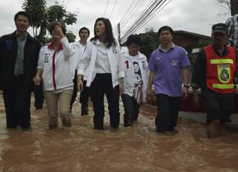 Đối phó với lũ - phép thử khả năng lãnh đạo của tân Thủ tướng Thái Lan
