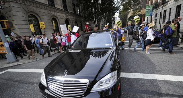 Khoảng cách giàu nghèo định hình lại kinh tế Mỹ