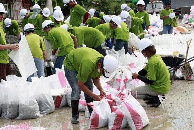 Lũ ở Thái tồi tệ, Bangkok báo động đỏ