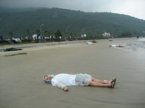 Diễn tập ứng phó sóng thần trong mưa lớn