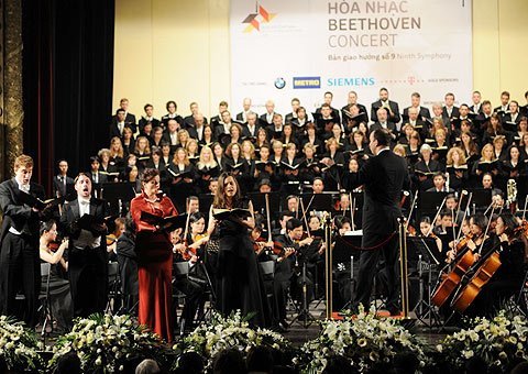 Dàn nhạc Giao hưởng Việt Nam lần đầu lưu diễn tại Mỹ