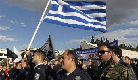 Hy Lạp tê liệt vì tổng đình công