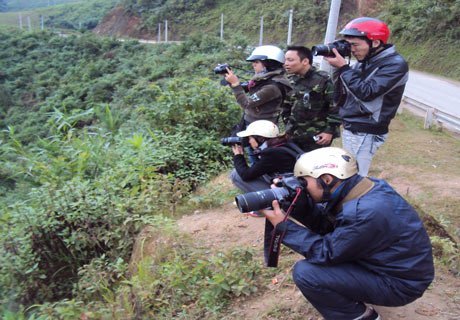 Những cô nàng thích “đọ súng”