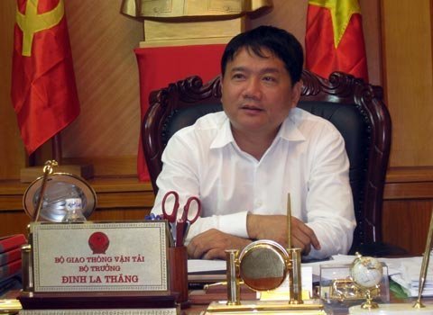 Bộ trưởng Thăng: Chưa thay đổi giờ làm tuần sau!