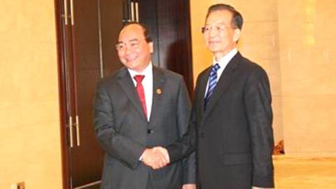 Phó Thủ tướng Nguyễn Xuân Phúc hội kiến Thủ tướng TQ