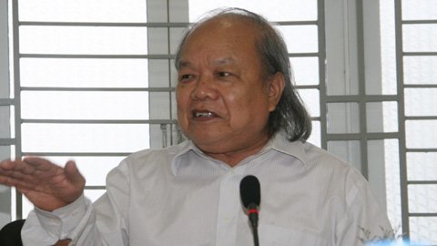 Cần soi mình, nhưng đừng vơ cả nắm