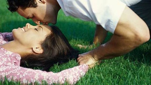 Đi thẩm mỹ để giữ chồng nhưng sợ… di chứng