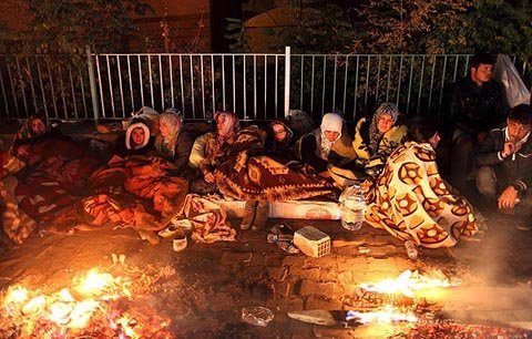 Đêm lạnh giá trên vùng tâm chấn