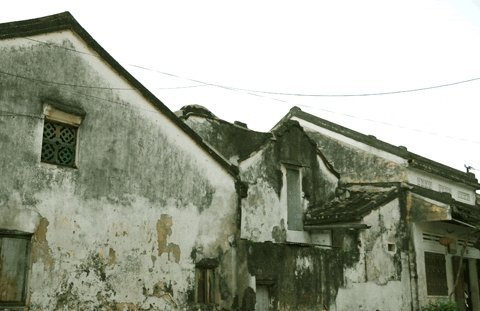 Di tích có nguy cơ  biến thành phế tích!