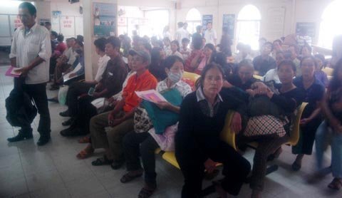 Nghe bệnh nhân 'kể thêm tội' bác sỹ