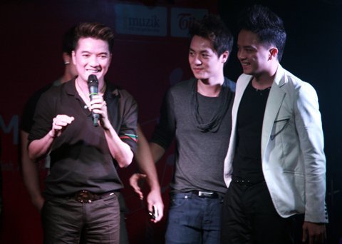 Đàm Vĩnh Hưng đoạt Ca sĩ được yêu thích nhất