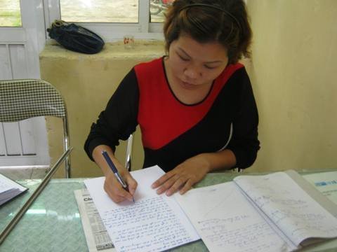 Nóng trong ngày: Dừng in 'Sát thủ đầu mưng mủ'