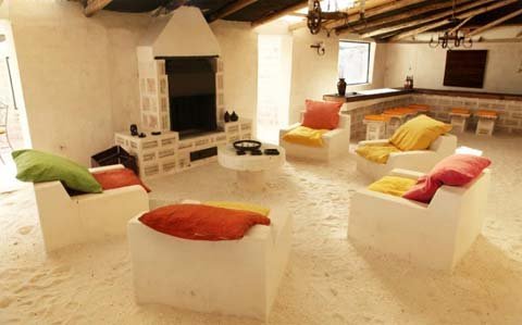 Ngắm khách sạn làm toàn bằng muối