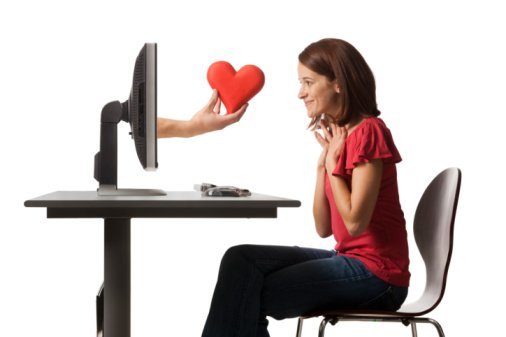 Vì tiền, tình yêu giới trẻ ngày càng thực dụng, quái đản?