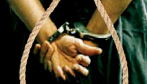 Bị treo cổ vì cưỡng hiếp chính con gái ruột