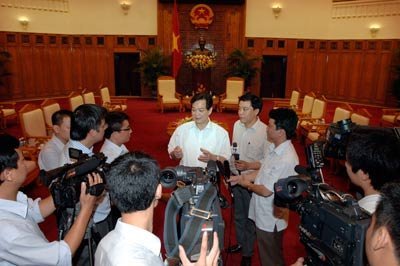 Thủ tướng yêu cầu cung cấp thông tin chính thống