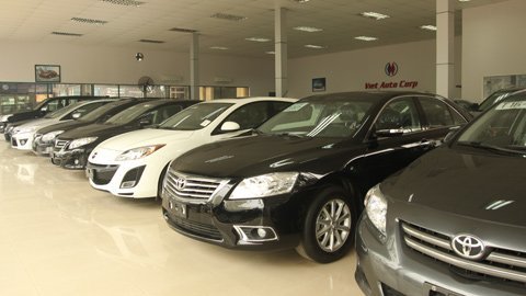 Tạm dừng mua sắm xe công