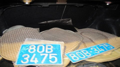 Giấu biển 80B... trong cốp xe hành tẩu trong đêm