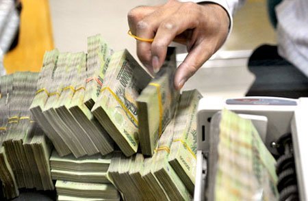 Đói vốn, ngân hàng tung chiêu độc câu khách