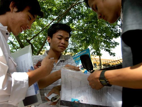 Trường tư 'gõ cửa' Bộ Chính trị