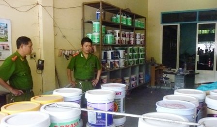 Thiếu phụ bị cắt cổ dã man giữa ban ngày