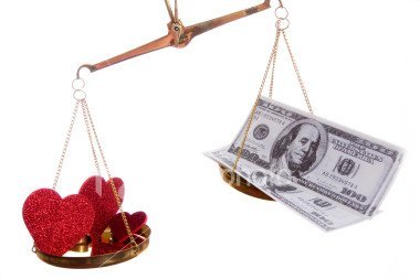 Giám đốc chăn gà quê…chán chê  thì vứt cho bạn