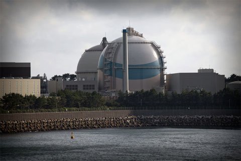 Sau sóng thần, lò phản ứng Nhật tái khởi động