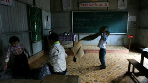 Những lớp học kiêm phòng trọ