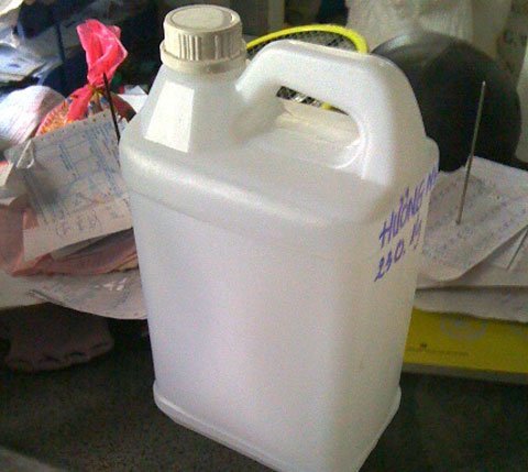 'Kỹ nghệ' sản xuất bún tươi nhờ... hóa chất