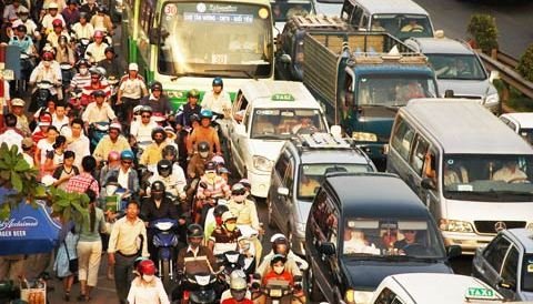 Giao thông và những toan tính tiểu nông