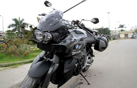 Cận cảnh siêu mô tô tiền tỷ tại Hà Nội