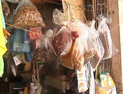 Tràn lan thịt bò khô “3 không” ở các chợ Hà Nội