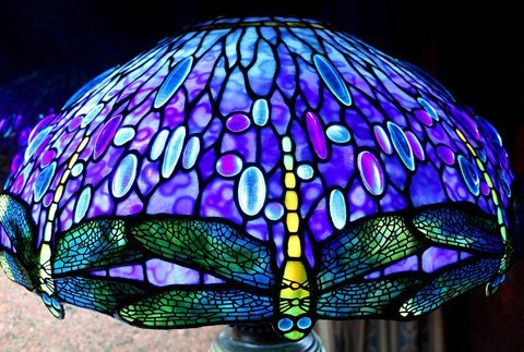 Sự huyền bí của những cây đèn quý tộc Tiffany