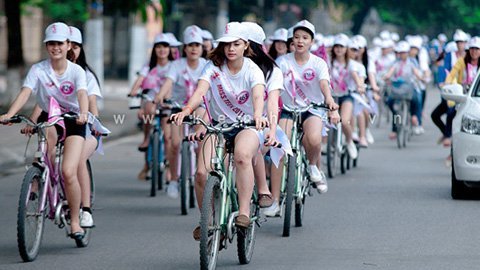 Đạo luật cấm giáo viên và học trò yêu đương