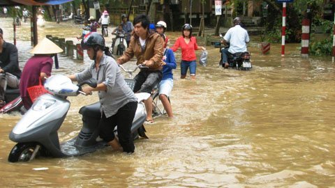 “Bỗng dưng” nước lũ dâng nhanh