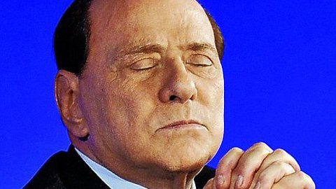 Thủ tướng Berlusconi ngủ gật tại G20