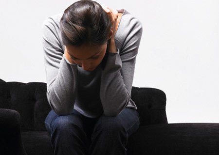 Sốc vì chồng lén lút quan hệ với em gái