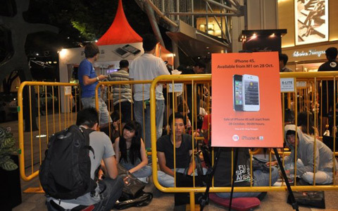 Thâm nhập “đường dây” buôn iPhone 4S