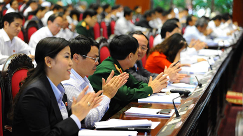 Tăng lương tối thiểu lên 1.050.000 đồng từ tháng 5/2012