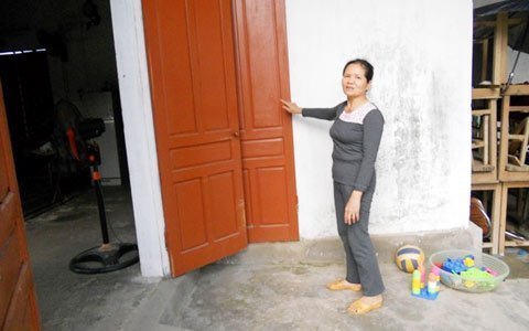 Nắn đường tránh đi qua nhà cán bộ huyện?