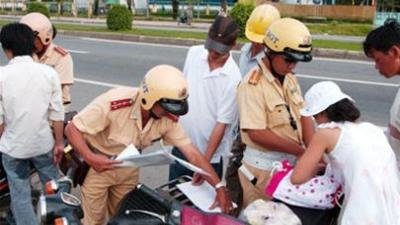 Phạt tiền cao: Người giàu nhờn, người nghèo sợ