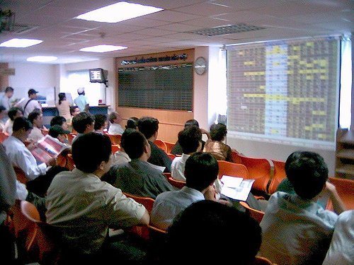 Chỉ số chứng khoán sẽ trượt theo kiểu Hy Lạp?