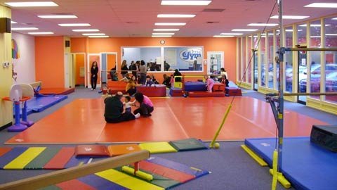 Trẻ tập Little Gym ở Vincom Center Long Biên