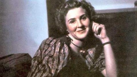 Tại sao Hitler phải giấu kín người vợ tóc vàng?