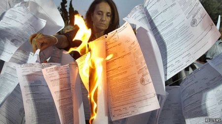 Cuộc khủng hoảng của 'liên minh sầu muộn'